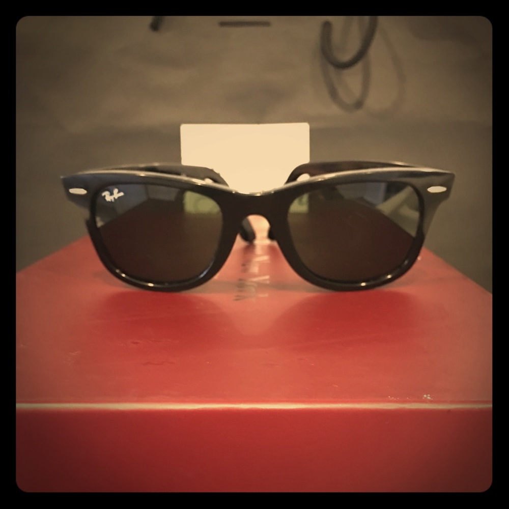 Black Ray Ban Wayfarer Sunglasses